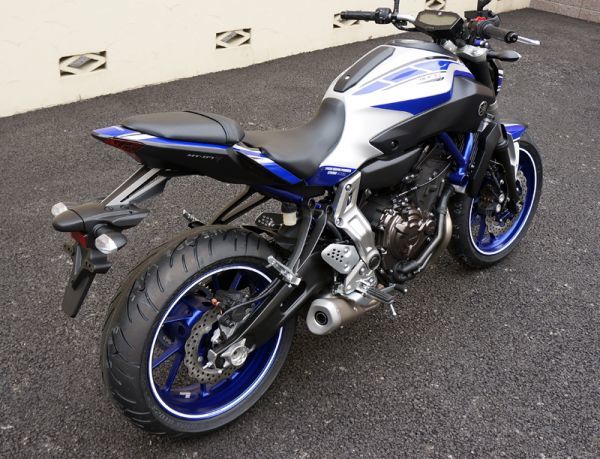 MDFグラフィックキット】MT07 ストロボ ブルー2 | Yamaha MT-07 First