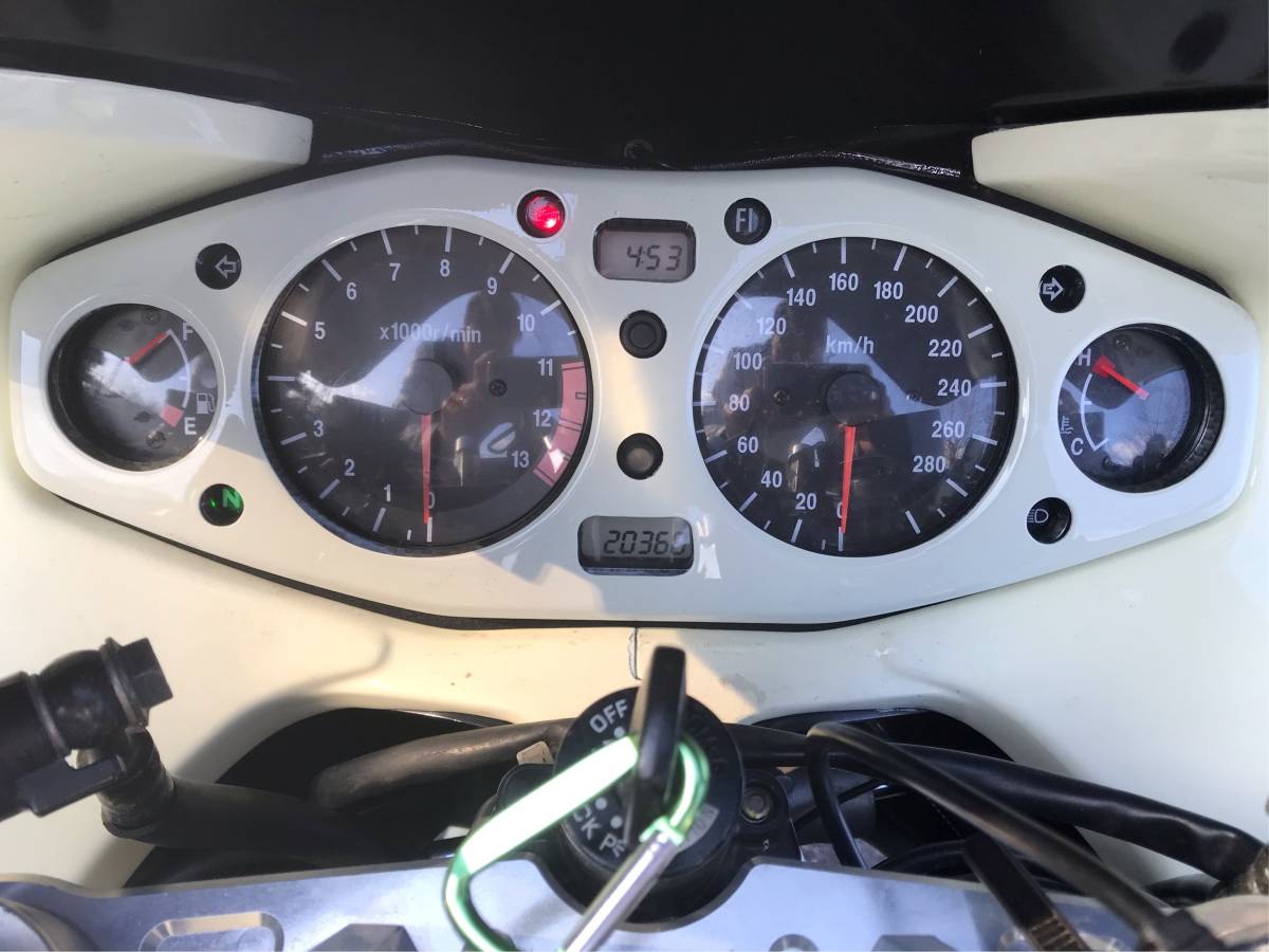 ウォンウォン系ニュースクール系リヤタイヤ300mmフロントリヤ18インチ、ロンスイロンホイカスタム隼GSX1300R_6