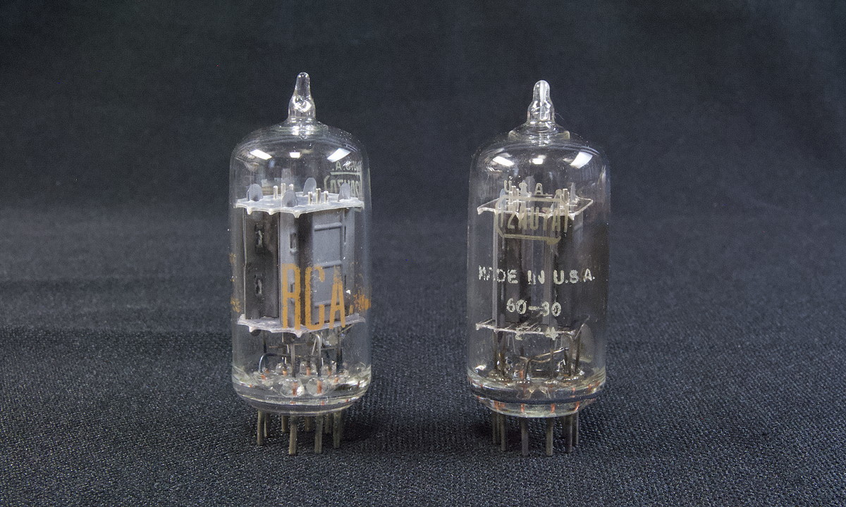 ♪♪RCA 12AU7A (ECC82) クリアトップ 双三極管 NOS品ペア #40、RCA