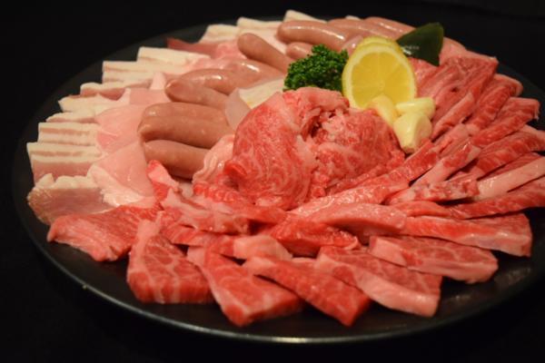 新品，大人気 国産牛クラシタ使用 お肉屋さんの上質ＢＢＱセット８人前 2.8ｋｇ(セット、詰め合わせ)｜売買されたオークション情報、yahooの商品情報をアーカイブ公開 - オークファン セット、詰め合わせ