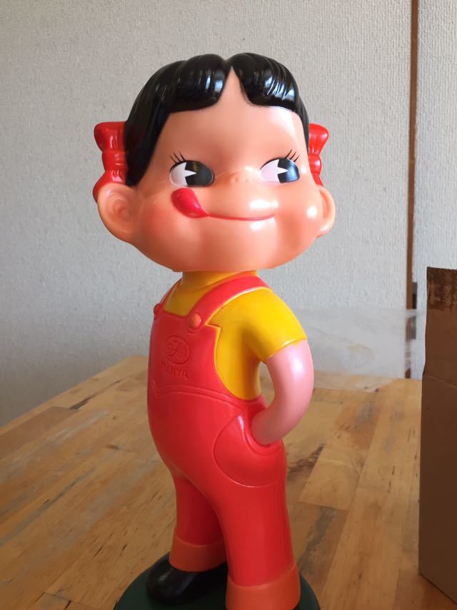首振り ペコちゃん人形_1
