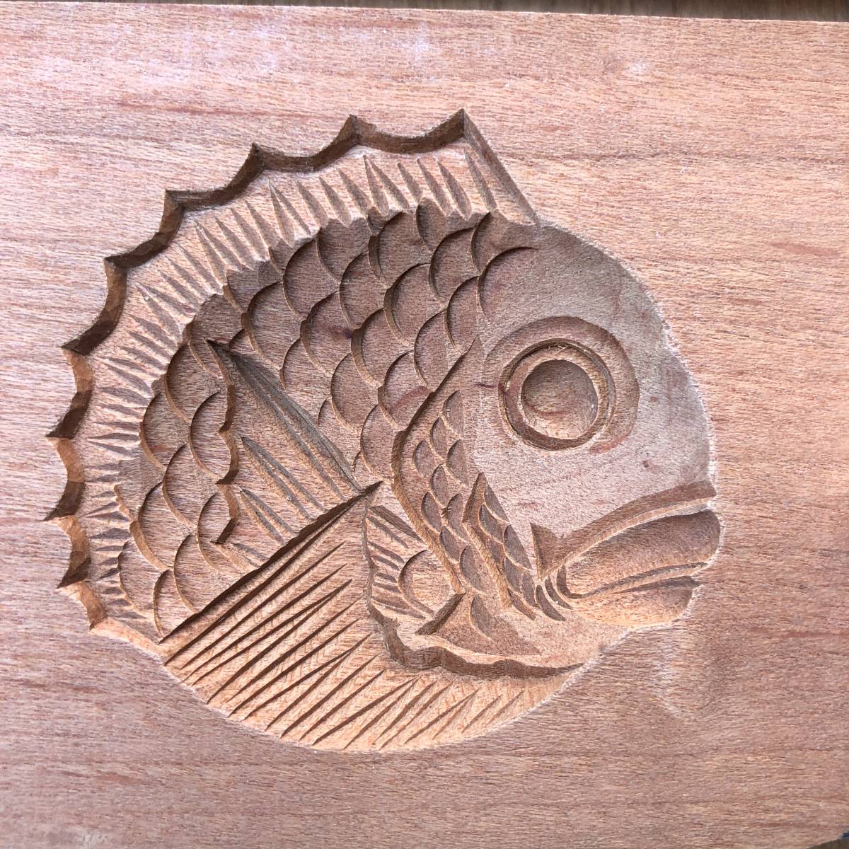 和菓子屋の菓子型 ☆ 丸鯛 sea bream 魚 、木彫 古道具 押型 縁起物 年