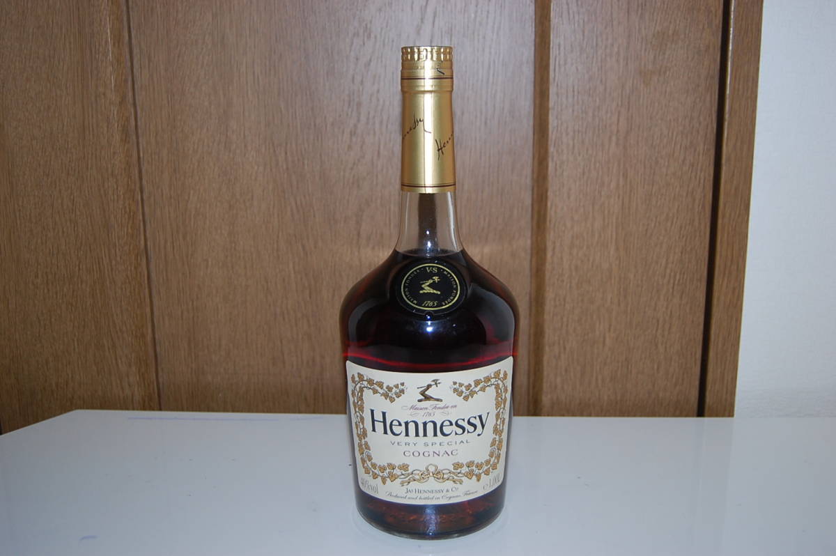 未開栓●ブランデーまとめて4本セット●レミーマルタン REMY MARTIN へネシー Hennessy BLACK DESIR レミーマルタン MARTIN 700ml 4本 ナポレオン SUPERIEUR