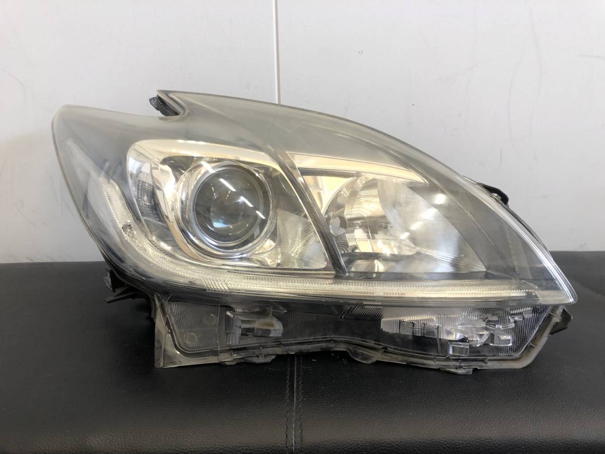 ZVW30 後期 HID プリウス トヨタ KOITO ヘッドライト 47-52 純正 左