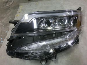 エスクァイア ヘッドライトのYahoo!オークション(旧ヤフオク!)の相場