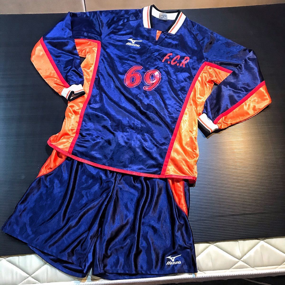 正規品，限定SALE MIZUNOミズノ レア 格安 サッカーユニフォーム上下セット 高校大学サッカーパンツ部活フットサルasicsadidaspumanikehummel(ユニフォーム)｜売買されたオークション情報、yahooの商品情報をアーカイ ユニフォーム