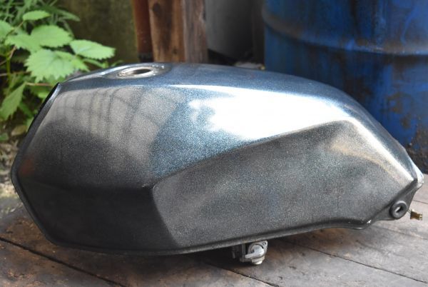 HONDA　CBX400F　CBX550F　タンク 当時物 純正 CBX550F ガソリンタンク 0082 検) PC04 CBX400F NC07