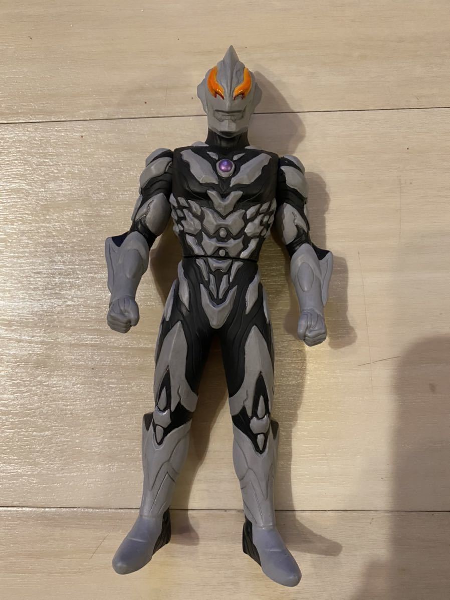 アトロシアス ウルトラマンベリアル 最終形態 ソフビ 18 5センチ カスタム塗装 廃盤 ウルトラマンジード Bandai 17 バンダイ ウルトラマン 売買されたオークション情報 Yahooの商品情報をアーカイブ公開 オークファン Aucfan Com