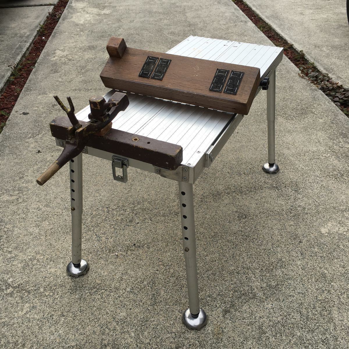 品質保証，お買い得 へら台 ヘラ台 アルミ製 折りたたみ 小型 釣り台 6段スライド足 釣り イス 野池 ダム 川 フィッシング(フィッシング)｜売買されたオークション情報、yahooの商品情報をアーカイブ公開 - オー その他