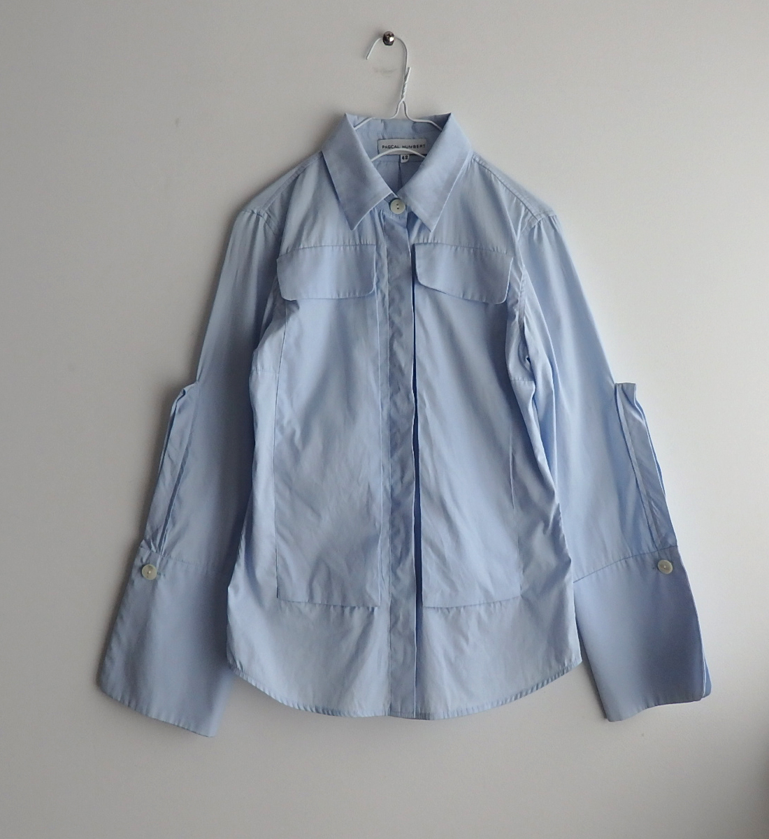 定番，人気SALE バーニーズニューヨーク購入 定価3万5千円 PASCAL HUMBERT デザインスリーブビッグポケットシャツ 水色(長袖シャツ)｜売買されたオークション情報、yahooの商品情報をアーカイブ公開 - オークフ 女性用
