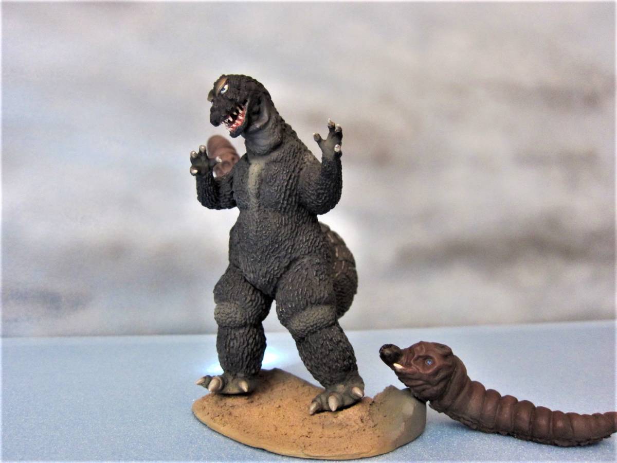 海洋堂 モスラ対ゴジラ完成品 12センチサイズ レジン 原詠人原型 