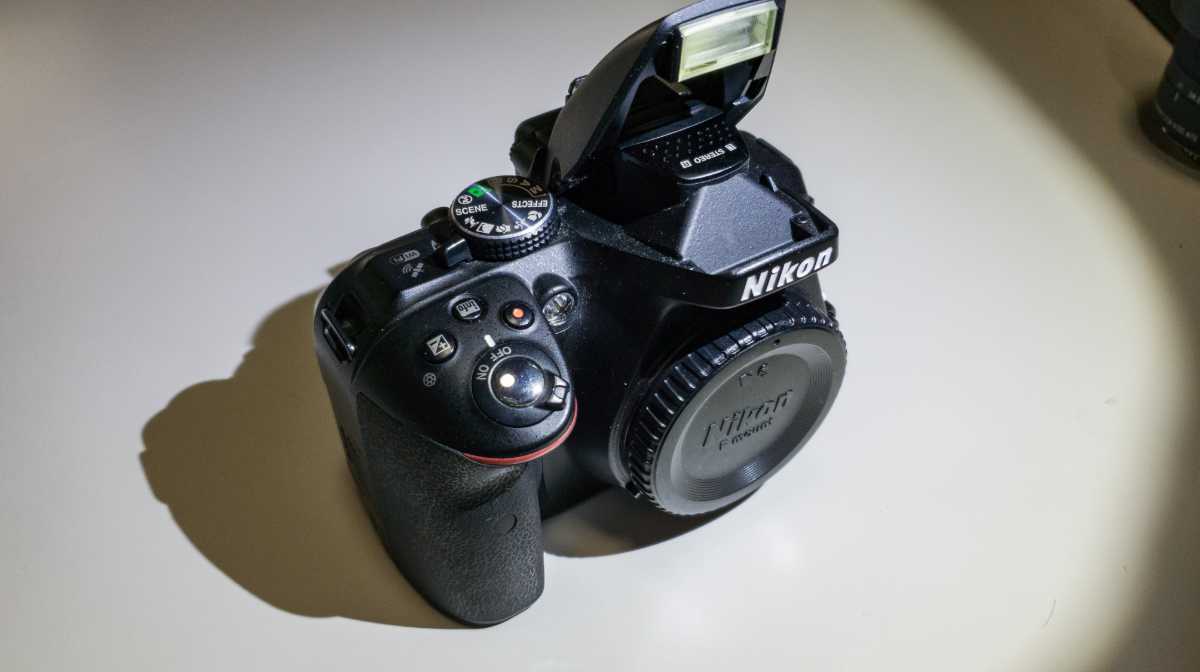 D5300 ダブルズームレンズキット(訳あり)SIGMAレンズ付きバッテリー3個 