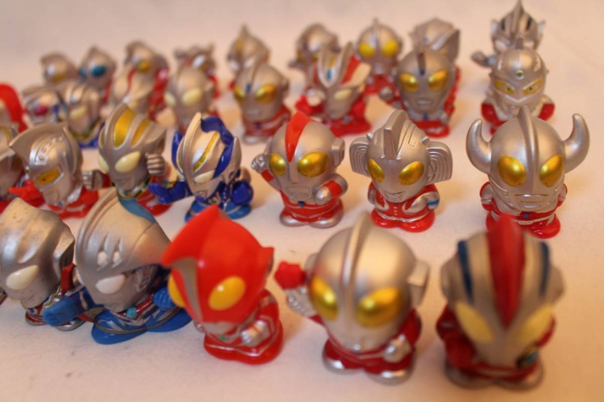 kaj ウルトラマン　指人形　35個セット　[中古]_4