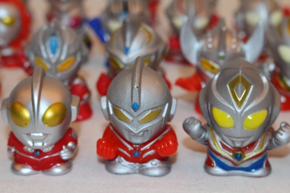 kaj ウルトラマン　指人形　35個セット　[中古]_8