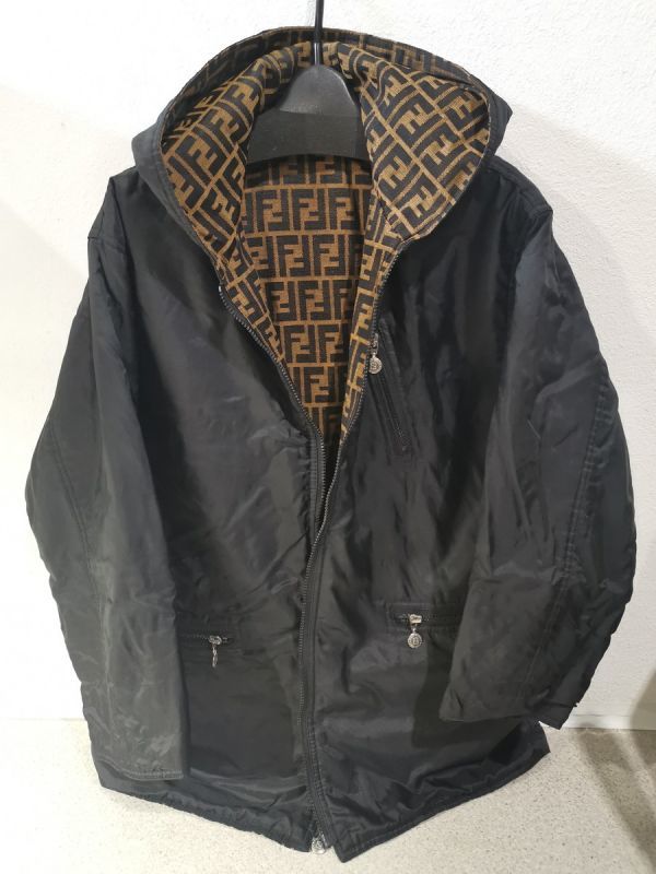 5-62 FENDI リバーシブルジャケットイタリア製 パーカー フーディー