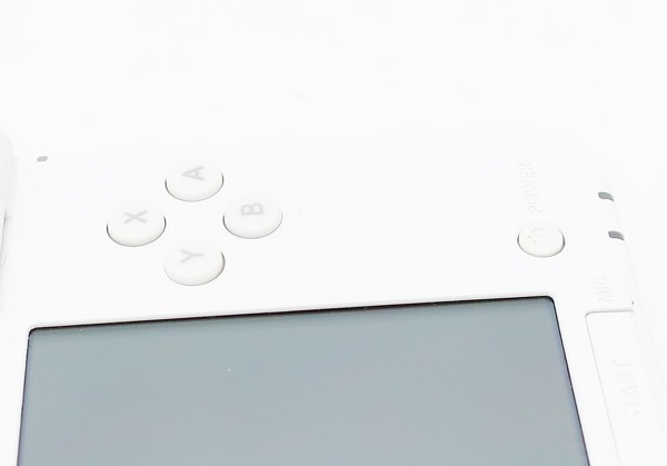 ○【任天堂】ニンテンドー3DS LL とびだせ どうぶつの森パック 【公式
