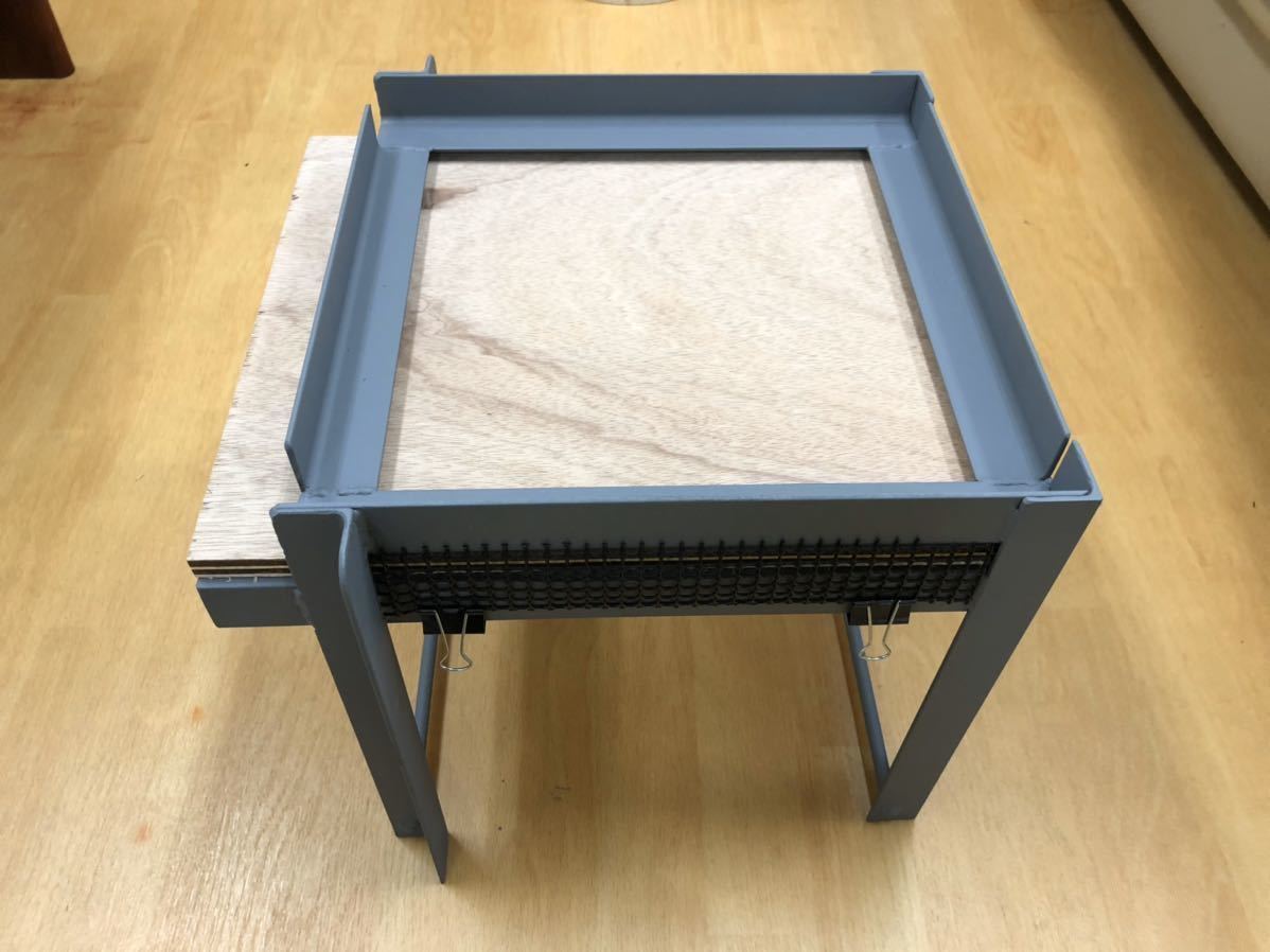 週末の養蜂 巣箱用鉄製台 ニホンミツバチ_1