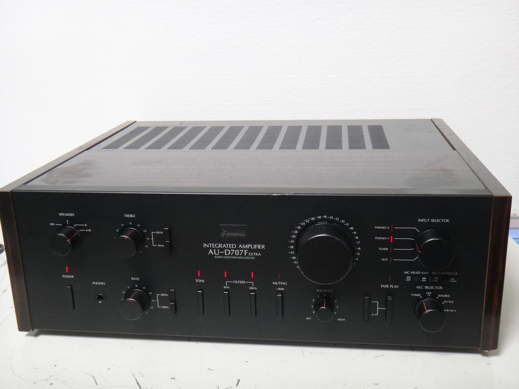 オーディオ機器 SANSUI AU-D707 F EXTRAプリメインアンプ（ジャンク）