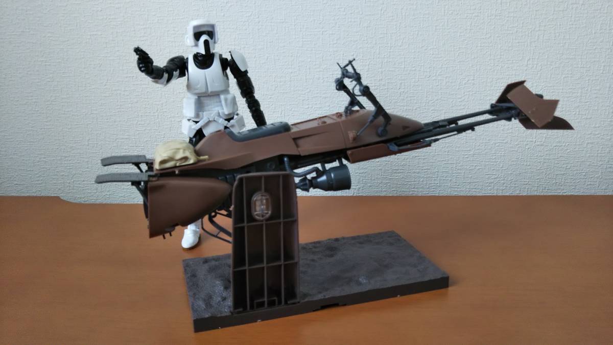 BANDI（バンダイ）プラモデル【完成品】1/12 スカウト・トルーパー&スピーダー・バイク 1&frasl;12 スカウト・トルーパー＆スピーダー・バイク (プラモデル スカウト・トルーパー \u0026 スピーダー
