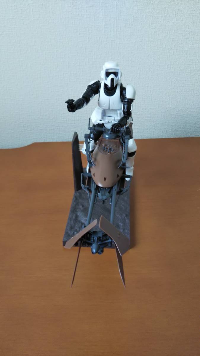 BANDI（バンダイ）プラモデル【完成品】1/12 スカウト・トルーパー&スピーダー・バイク 1&frasl;12 スカウト・トルーパー＆スピーダー・バイク (プラモデル スカウト・トルーパー \u0026 スピーダー