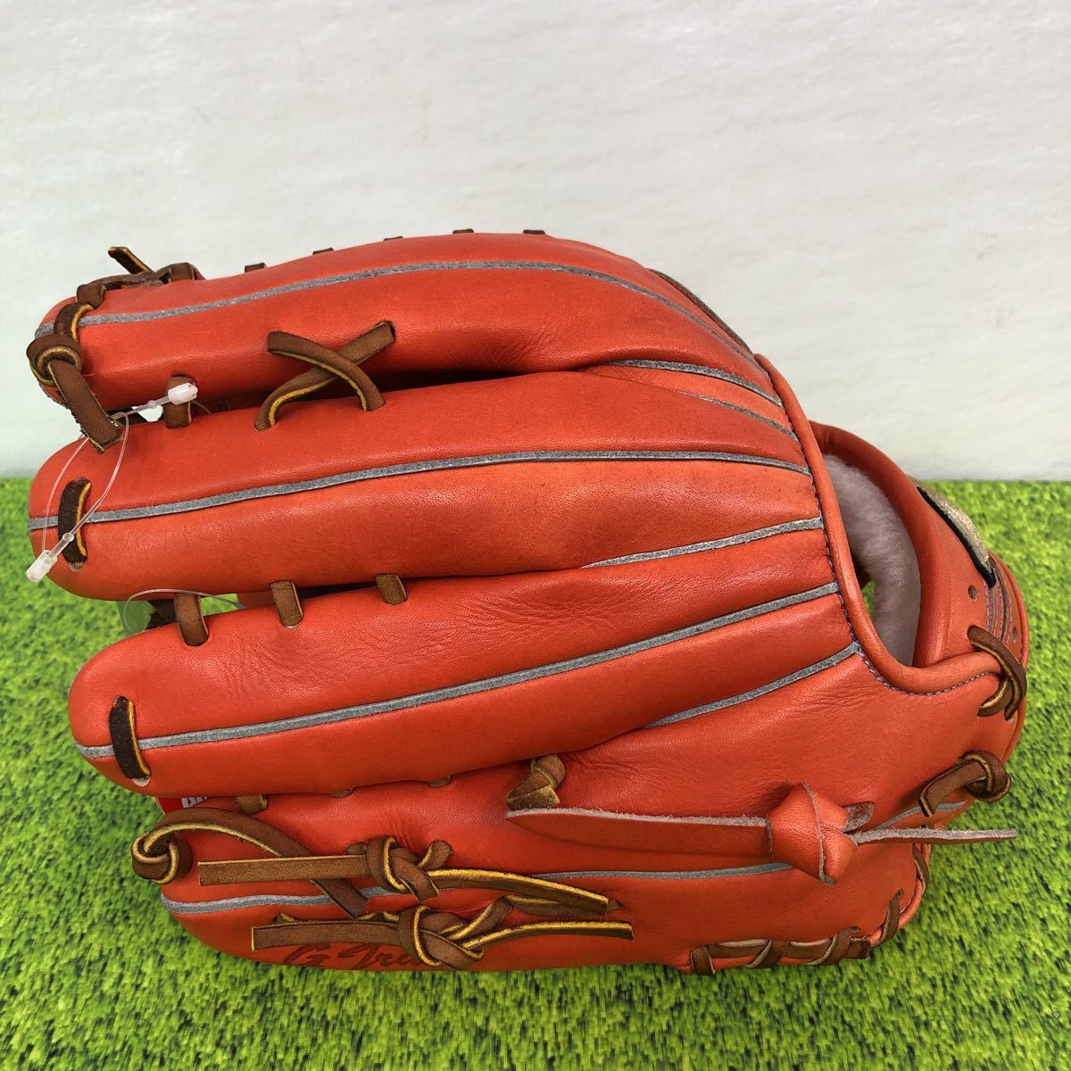 2026年最新Yahoo!オークション ゴルフ 想いを繋ぐ×資源を繋ぐ×野球と人を繋ぐ「TSUNAGI GLOVE」｜野球 スパイクシューズ レディース ソフトスパイク ゴルフシューズ BSS -ミズノの中古品・新品・未使用 タティスJr型 ブラック 約28cm 硬式グローブ (ミズノ) 投手用2(タテ型)