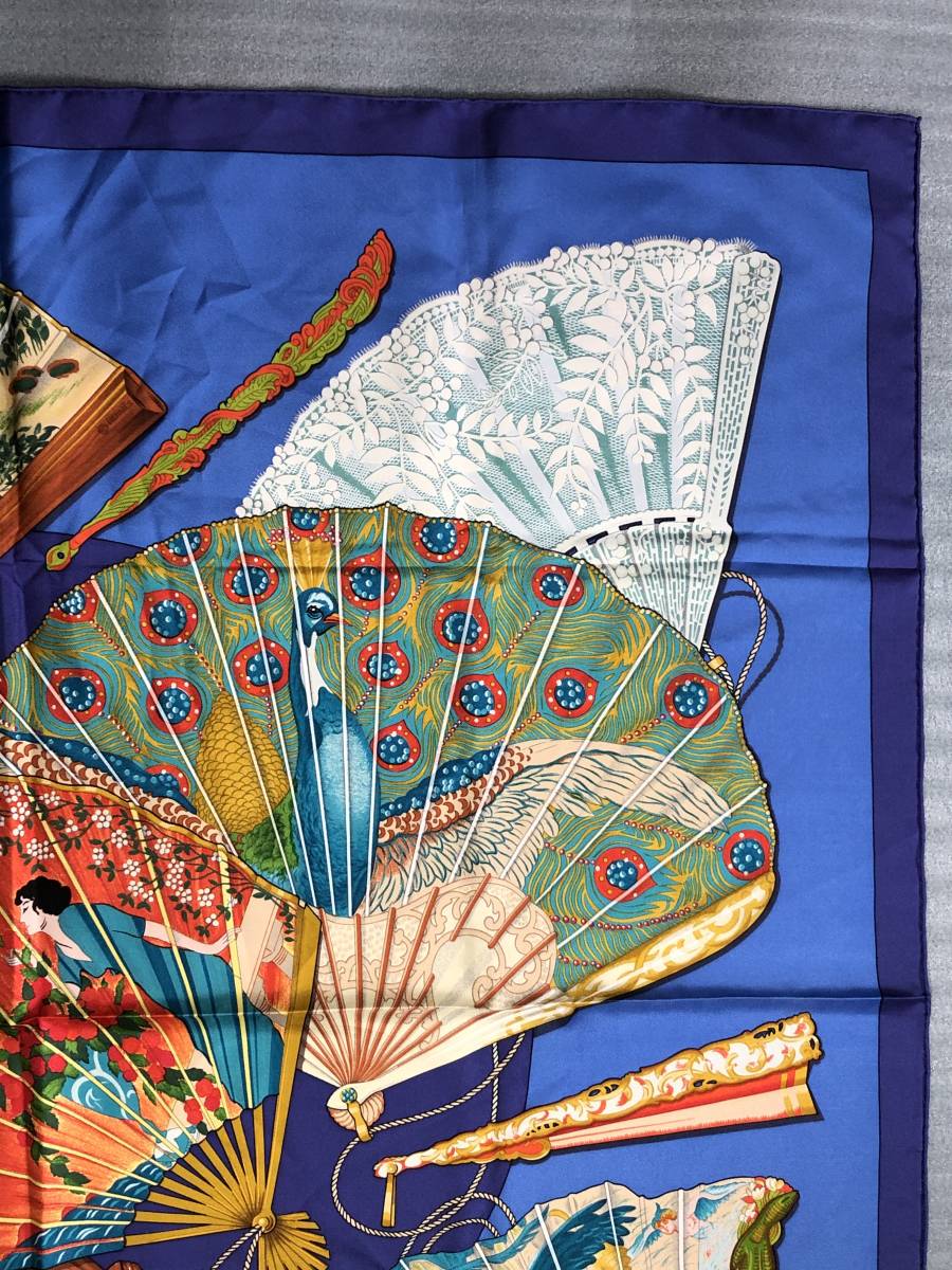 HERMES !! エルメス !! カレ90 青系 魅惑のそよ風 扇子 孔雀 乗馬 白鳥