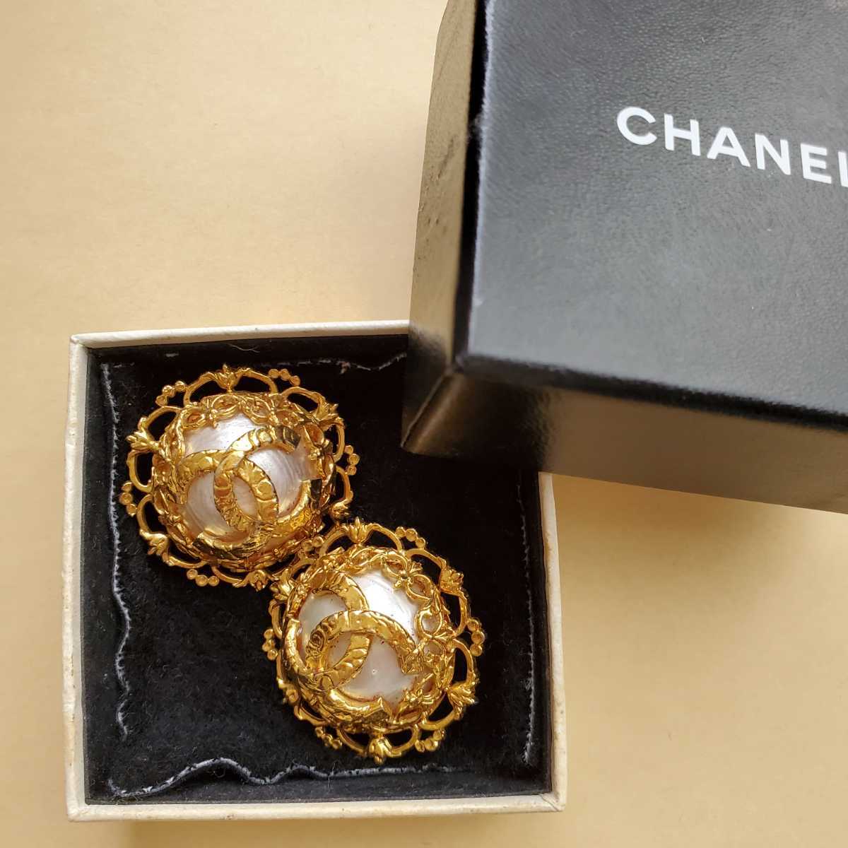CHANEL シャネル ヴィンテージ ゴールドカラー パールイヤリング