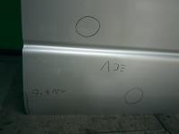 ハイエース CBF-TRH200V 右Rドア　リア 右 ドア 1E7 M2L3 67003-26340