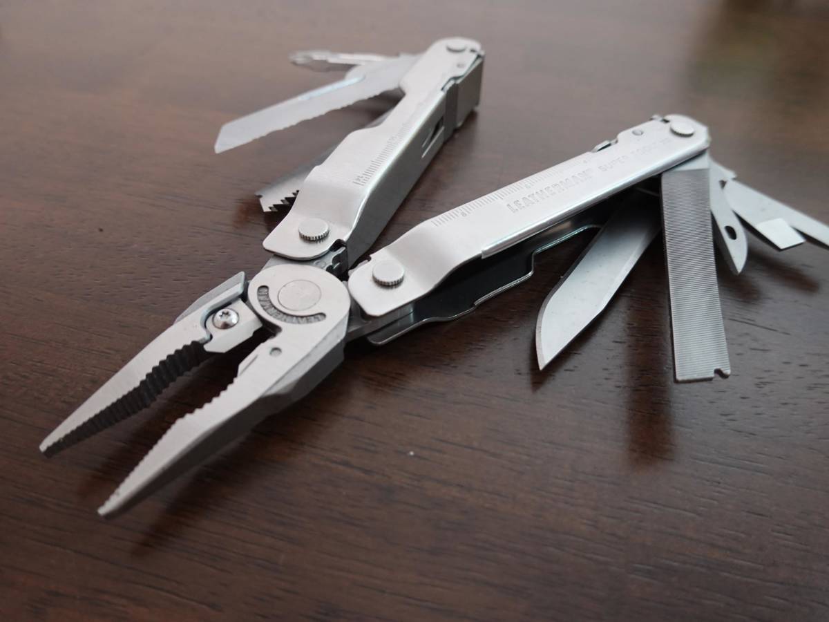 新作登場，限定SALE ガチムチド迫力のマルチツール レザーマン SUPERTOOL300 Leatherman スーパーツール300(レザーマン)｜売買されたオークション情報、yahooの商品情報をアーカイブ公開 - オークファン レザーマン