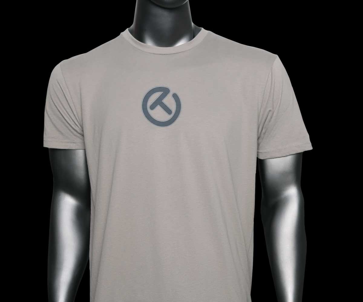新作登場，正規品 2020年 Scotty Cameron - GALLERY CREATIONS T-SHIRT - CHOICE OF CHAMPIONS - WARM GRAY スコッティ キャメロン U.Sギャラリー限定品 L(スコッティ・キャメロン)｜売買されたオークション情報、yahooの商品情報をアー 男性右きき用