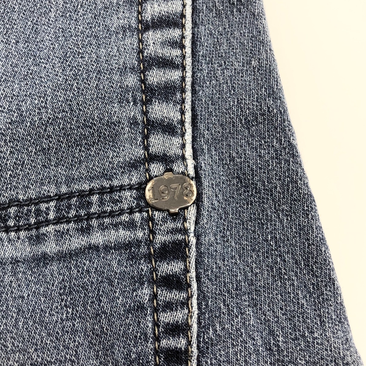 DIESEL ディーゼル 「KROOLEY-TCB-NE」 ジョグジーンズ ユーズド加工 