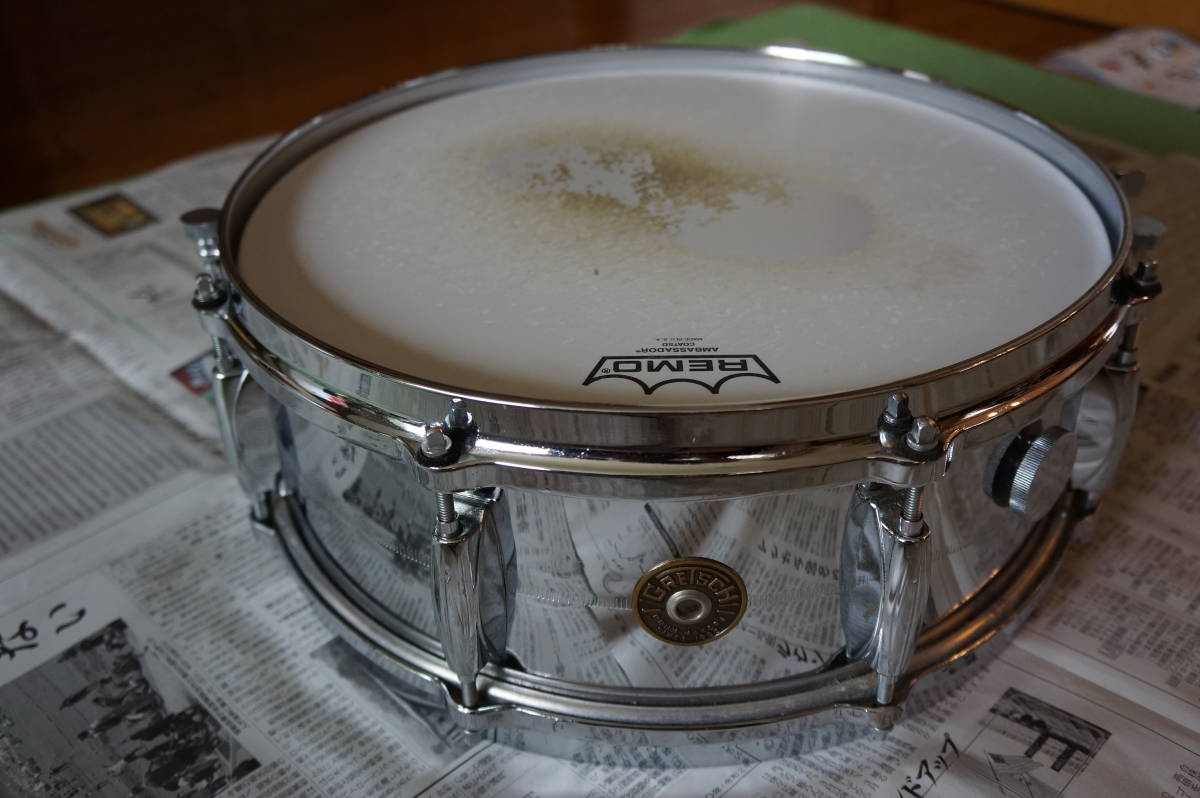  グレッチ 4160 クロームオーバーブラススネア 60s GRETSCH オールドラウンドバッジエンブレム(スネア)｜売買されたオークション情報、yahooの商品情報をアーカイブ公開 - オークファン スネア