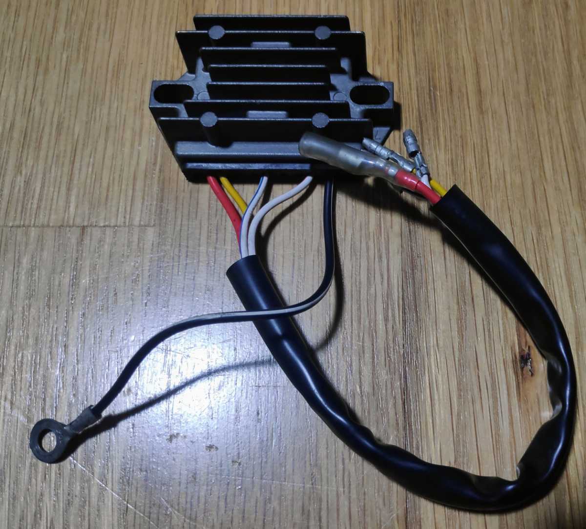 GS400 スズキ純正 レギュレーター レクチファイア 【公式通販】