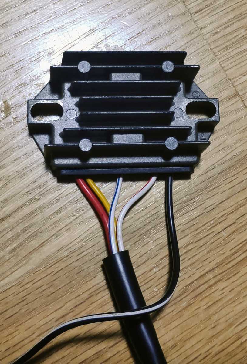 GS400 スズキ純正 レギュレーター レクチファイア 【公式通販】
