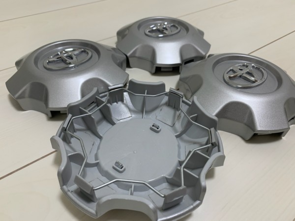 新品 送料無料 トヨタ 150系 ランクルプラド 純正ホイール用センター
