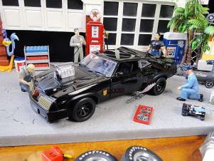 Falcon XB Ford GT 0 Mad ファルコン Max マッドマックス GREENLIGHT 1