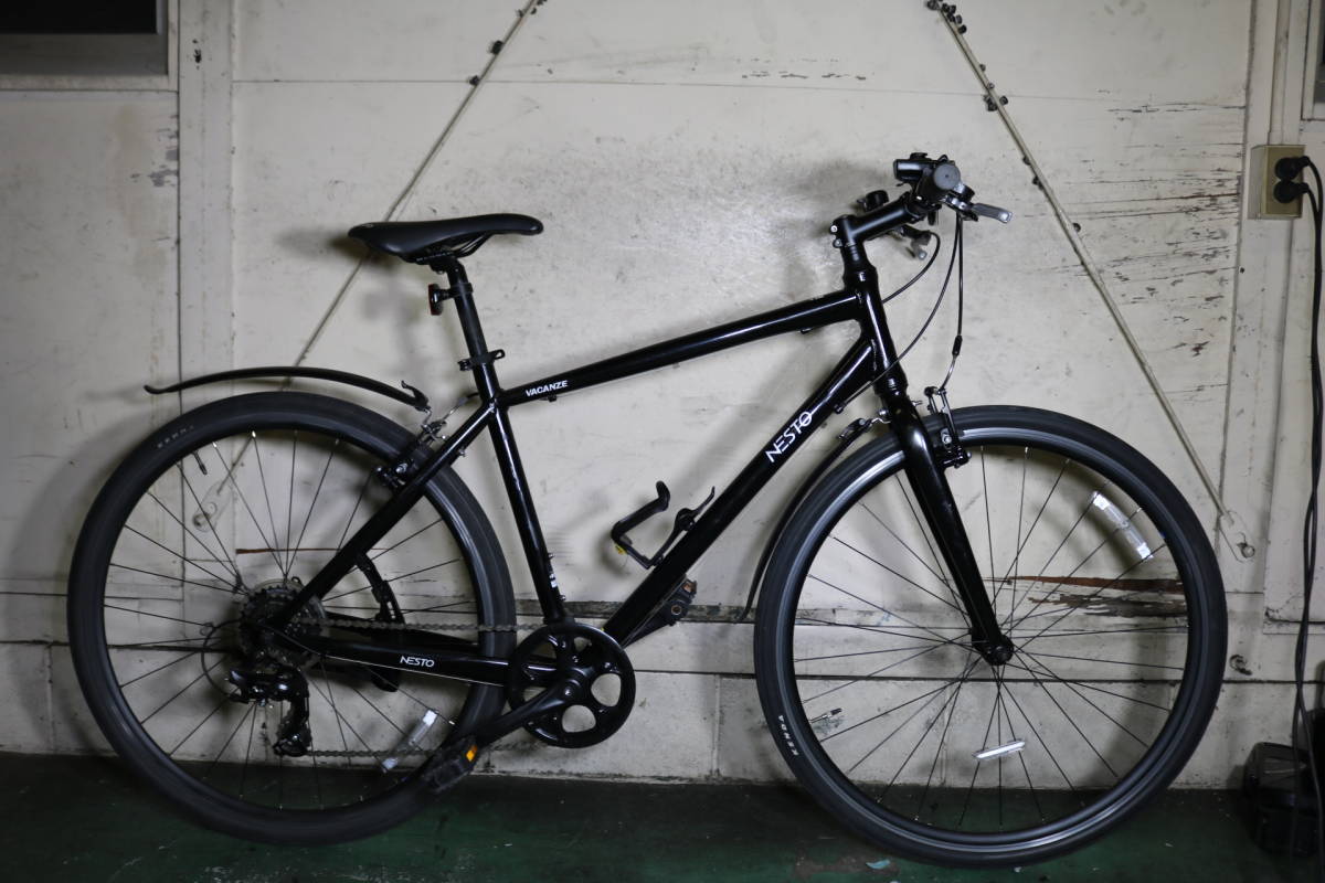 NESTO VACANZE 700C アルミ シマノ7速 480mm 黒クロス 人気美品！NESTOネスト VACANZE 700C アルミ シマノ7速 480mm クロス