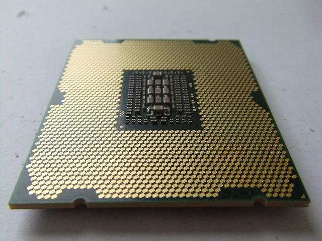 最も人気のある製品 Intel Core i7-980X SLBUZ 3.33GHz / 12M / 6.40