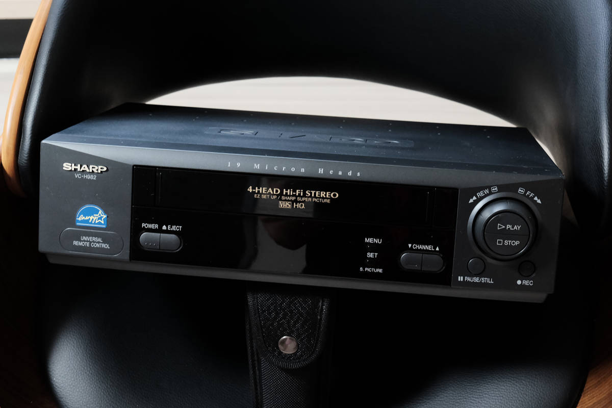 【動作品】東芝 一体型DVDビデオプレーヤー VHSビデオデッキ D-VR5 DVD/VHS再生確認済み 東芝 D-VR5 VHS DVD一体型ビデオデッキ VTR一体型