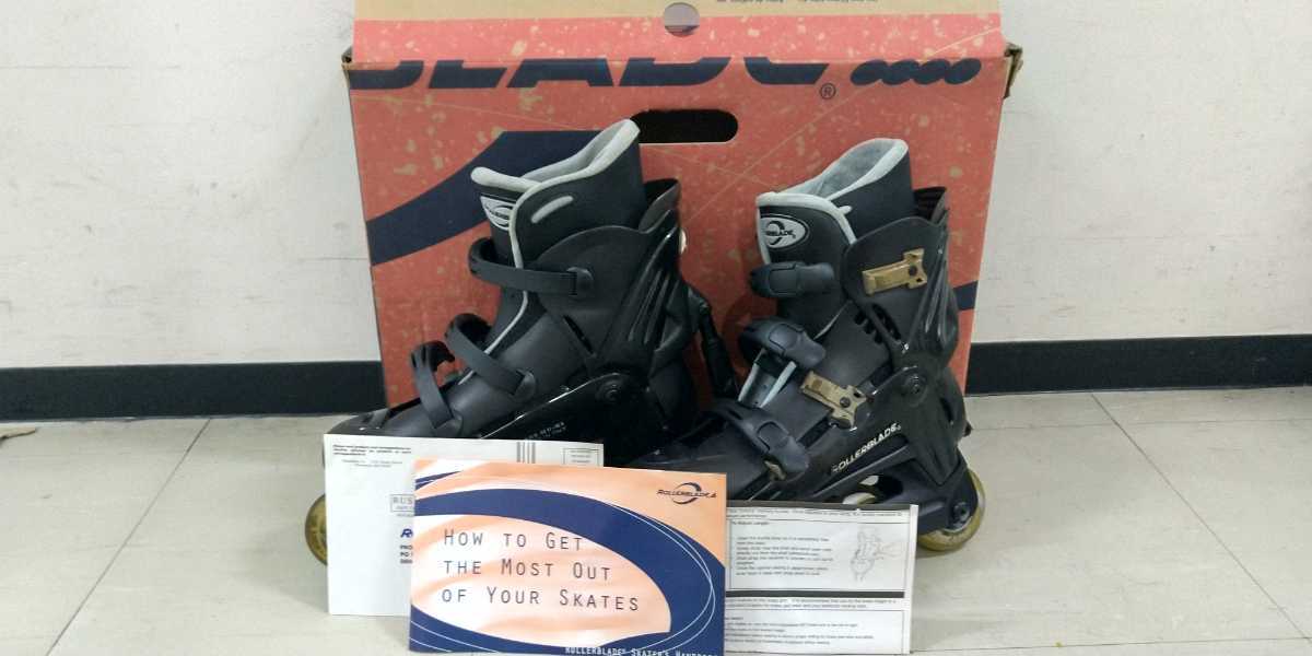 インラインスケート ROLLERBLADE ブーツ Rollerblade ローラーブレード - ローラーブレード(ROLLERBLADE)の販売ページ RB ローラー Xtremeinn ROLLERBLADE(ローラーブレード) APEX | LIGHTNING インライン 銀|