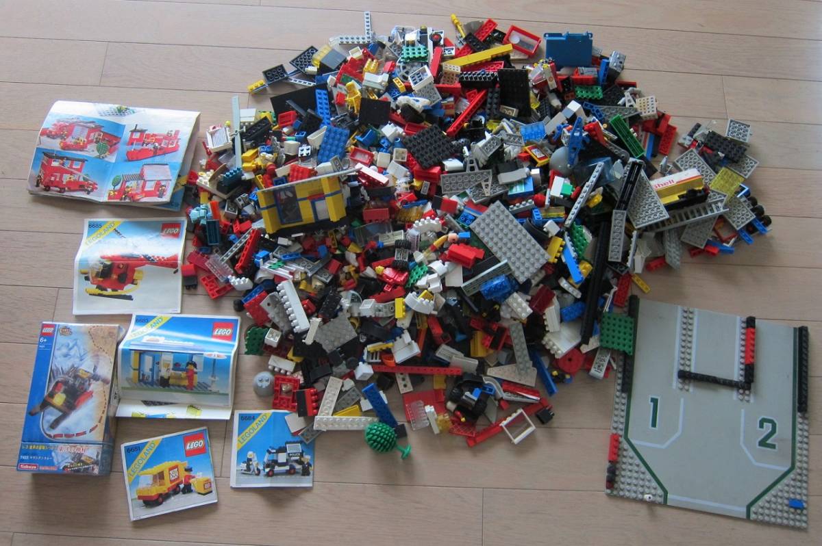 LEGO レゴ ブロック パーツ たくさん 大量 100サイズの段ボールに 