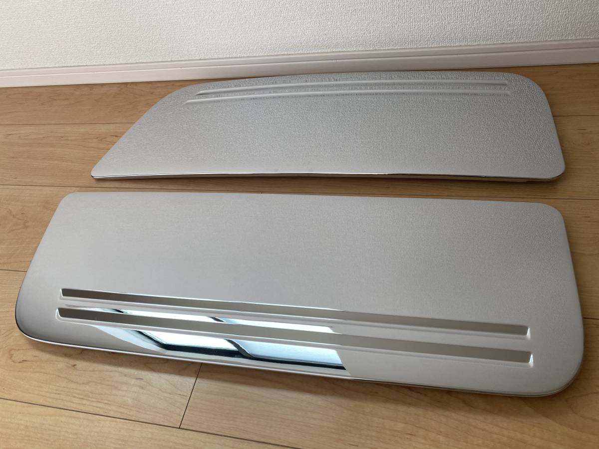 三菱ふそう 安全窓枠メッキ純正QZ100804