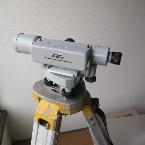 チルチングレベル　NIKON　E-5　動作確認済み_1