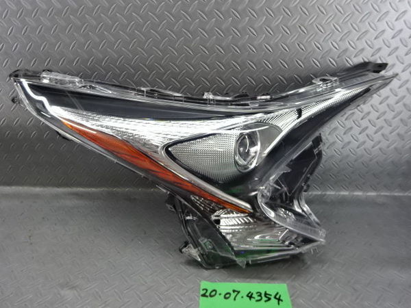 トヨタ純正 ZVW50 ZVW51 ZVW55 プリウス 前期 LED ヘッドライト ヘッド
