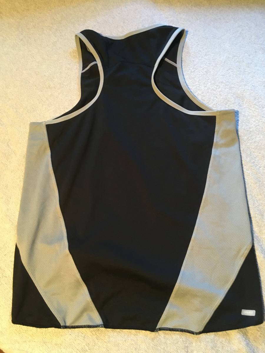 ★未着用・美品★ナイキ（Nike）ランニングウェア（タンクトップ）／ドライフィット・トップス／メンズ★日本サイズM・黒・ブラック★_3
