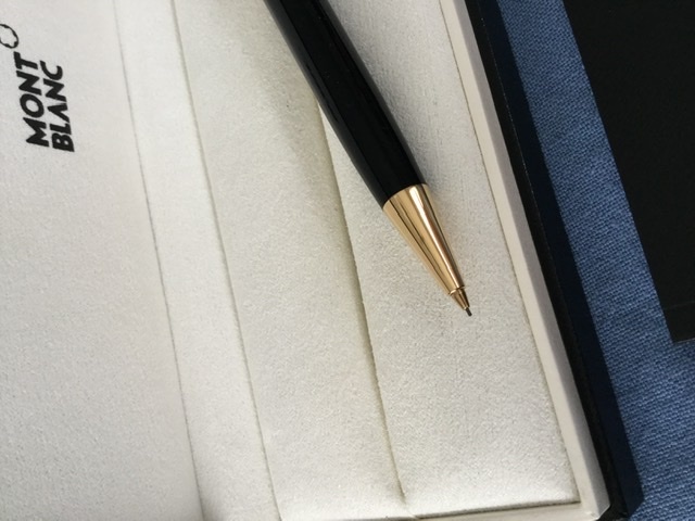 【美品】Mont Blanc シャープぺンシル 本体 ホワイト ゴールド モンブラン 美品 0 0.5mm ペンシル マイスターシュテュック 文房具