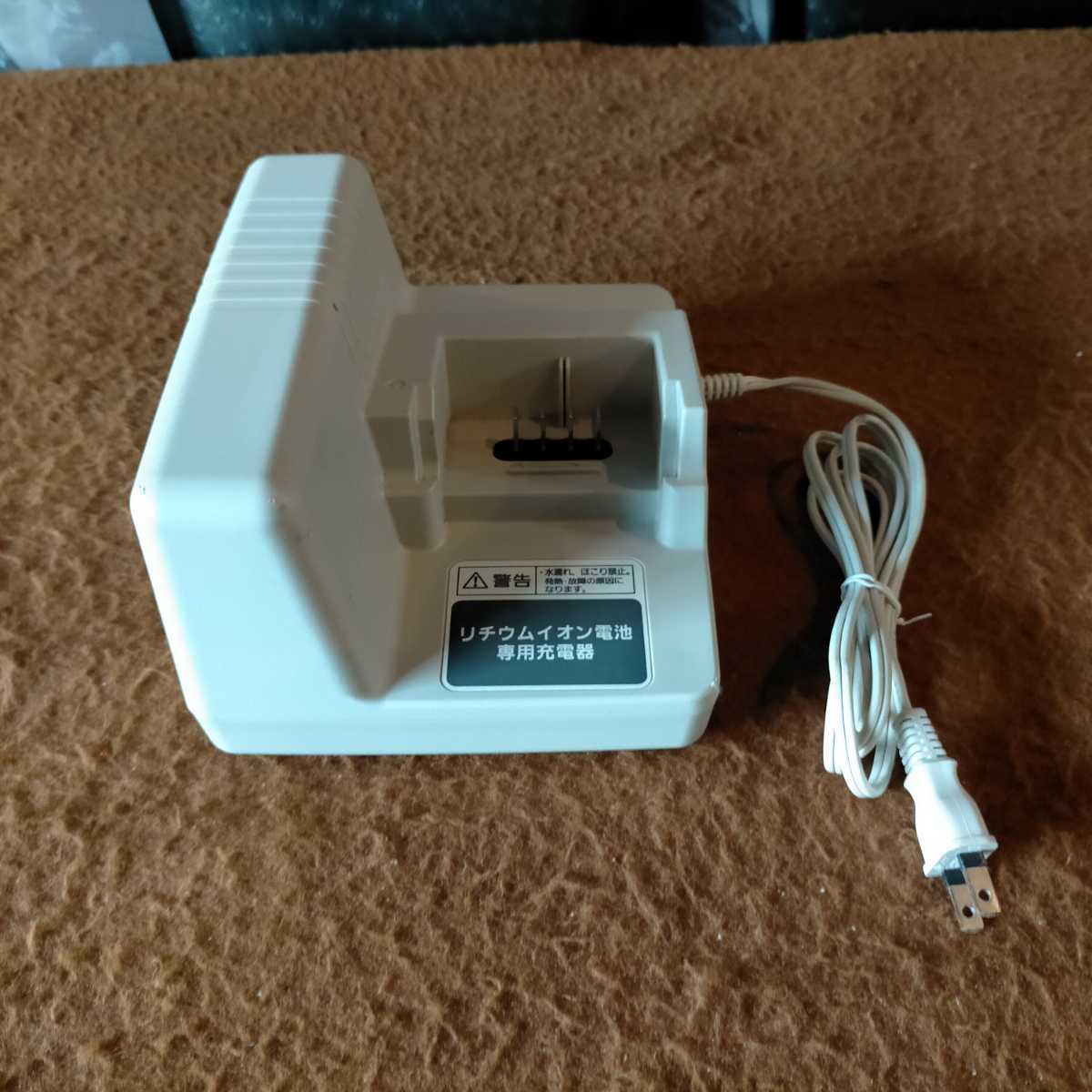 新作，定番人気 Panasonic/パナソニック 電動自転車用リチウムバッテリー用充電器 NKJ033B OG10 送込(電動アシスト自転車用バッテリー)｜売買されたオークション情報、yahooの商品情報をアーカイブ公開 - オーク 電動アシスト自転車用バッテリー