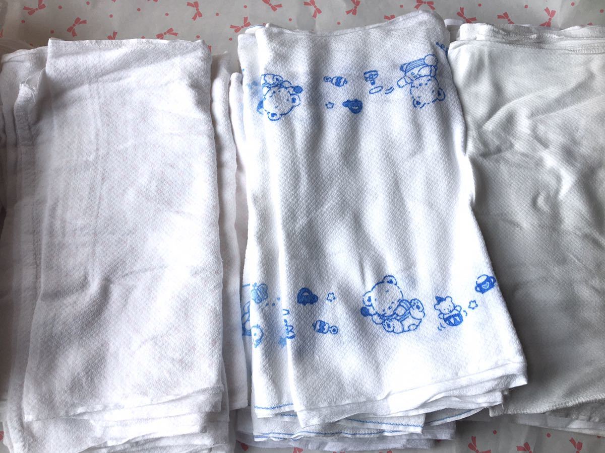 布おむつ 布オムツ かわいい柄 無地沢山セット17枚 布おむつ 売買されたオークション情報 Yahooの商品情報をアーカイブ公開 オークファン Aucfan Com