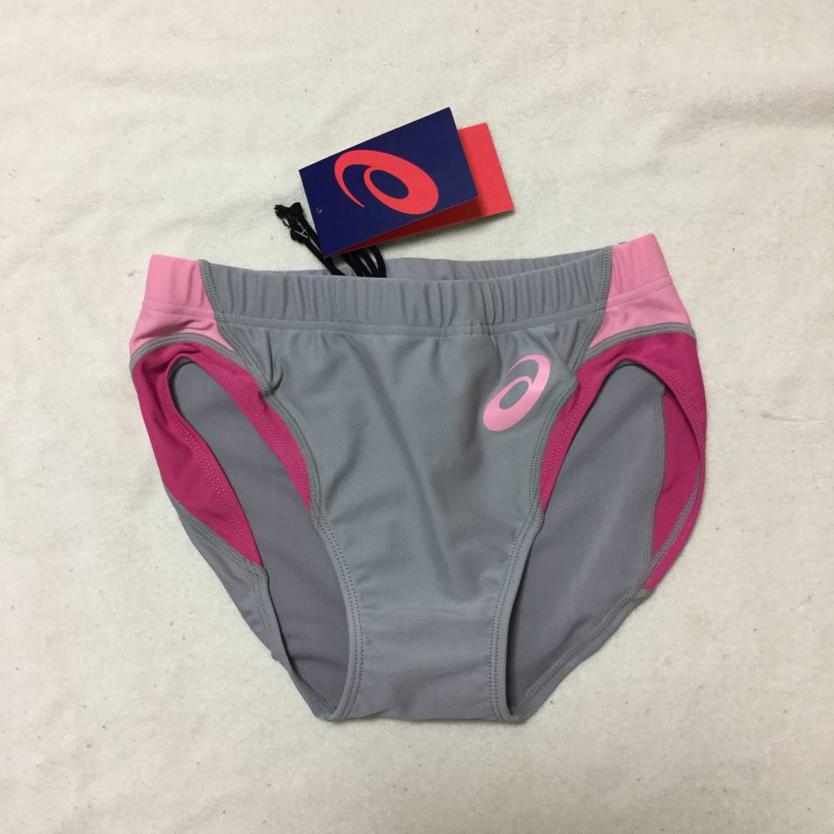 定番，本物保証 ASICS 陸上競技用ブルマ Sサイズ 某高校陸上部仕様(パンツ)｜売買されたオークション情報、yahooの商品情報をアーカイブ公開 - オークファン 女性用