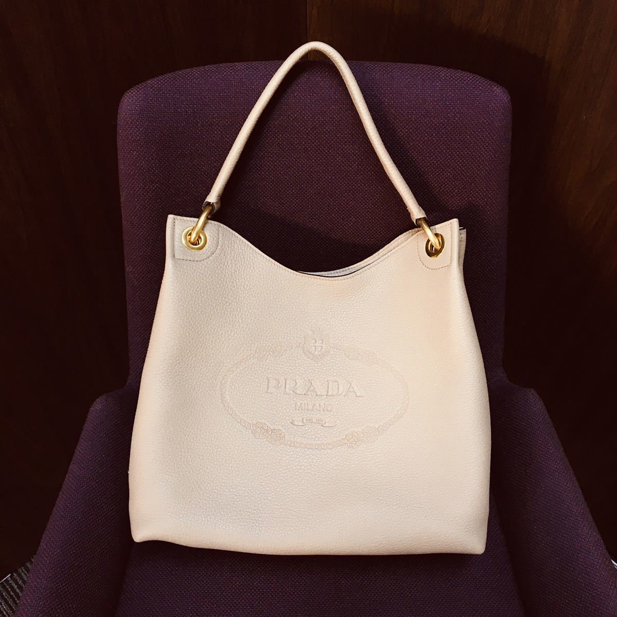 PRADA プラダ ベージュ 肩掛け 中古 （本革）ハンドバッグ PRADA 